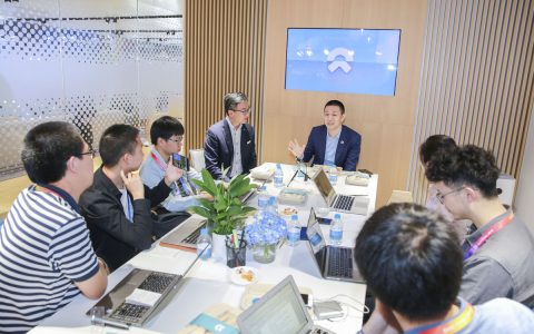 李斌首度披露蔚来上市计划，承认ES8量产延期