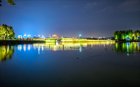 【雨林时评】武昌区20多个公共停车场推出夜间优惠，半价开放错时共享