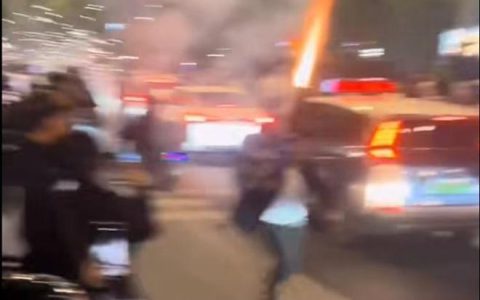 后续来了！参与济南解放阁炸街的“鬼火少年”陆续被抓获！评论区炸锅