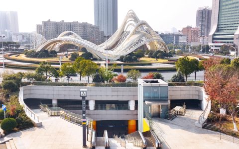 W020241227327445402466